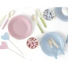 Engangsbestik i pastel farver