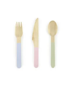 Engangsbestik i pastel farver