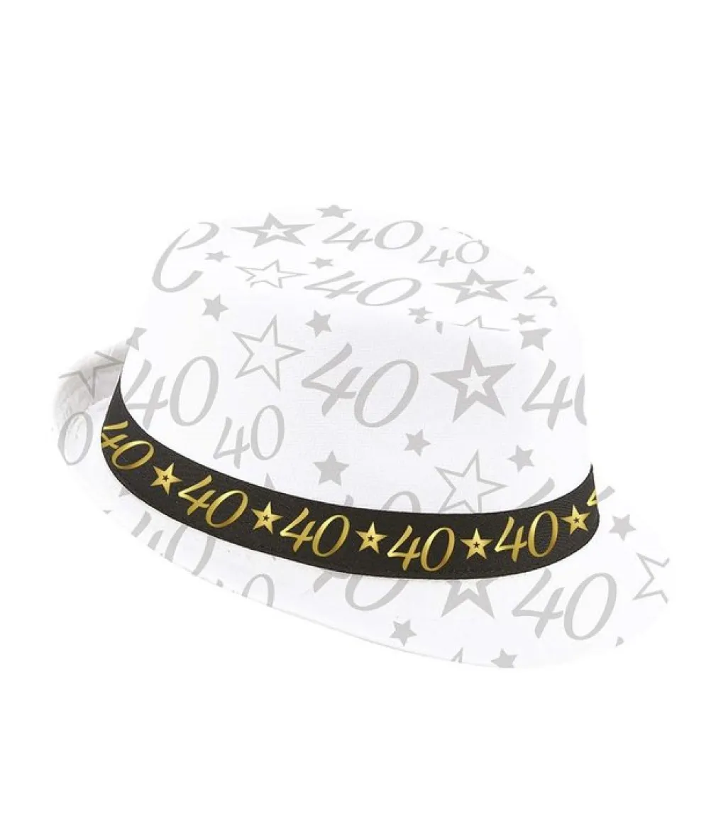 Fedora hat 40 år