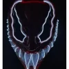 Rød Venom maske med hvidt lys
