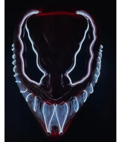 Rød Venom maske med hvidt lys